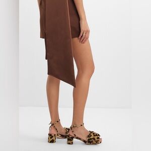 NEW LOEFFLER RANDALL CARMEN BOW SANDALS IN ANIMAL PRINT VELVET 6